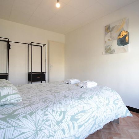 3 Chambres - Tres Grand Jardin Privee - Terrasse Privee - Garage Velo Et Moto - Parking Voiture Privee Dans La Propriete - Gere Par Presta-Zen'Services Thierville-sur-Meuse Екстериор снимка