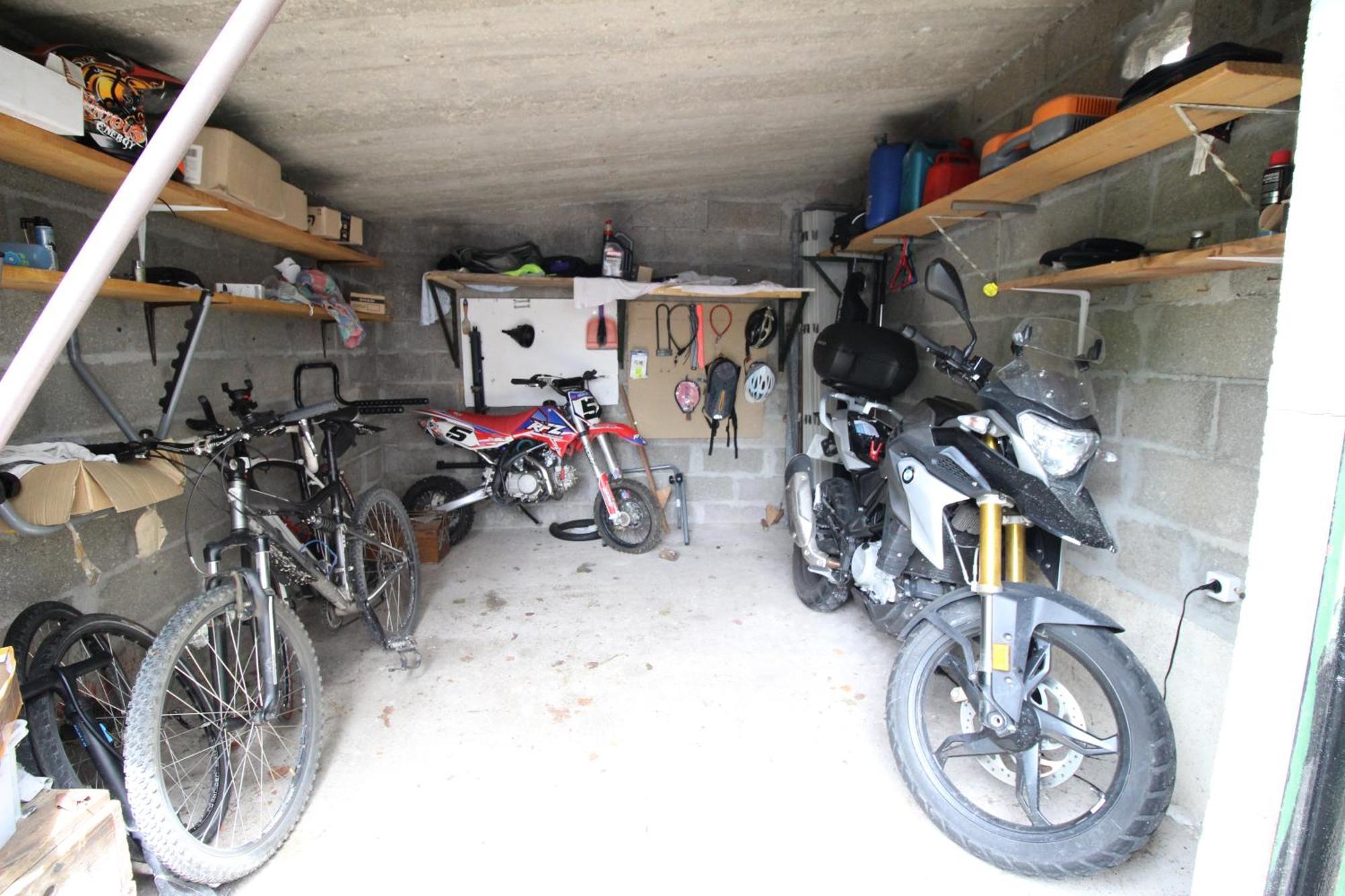 3 Chambres - Tres Grand Jardin Privee - Terrasse Privee - Garage Velo Et Moto - Parking Voiture Privee Dans La Propriete - Gere Par Presta-Zen'Services Thierville-sur-Meuse Екстериор снимка